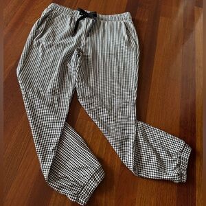 One by Chapter One Houndstooth Jogger Pants